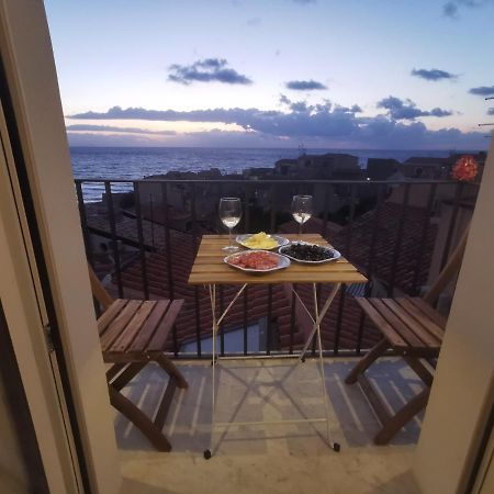 Idda, Vista Mozzafiato E Mare Dentro Casa Apartment Cefalu Exterior photo